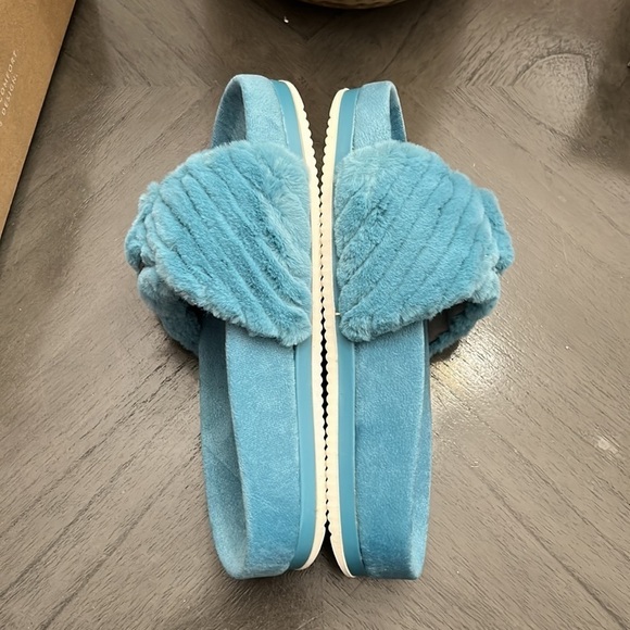 Original Collection by Dr. Scholl's OG Faux Fur Buckle Detail Slide Sandals - Picture 8 of 9